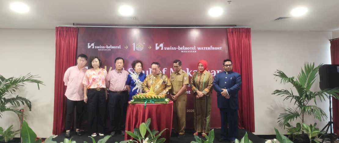 Swiss-Belhotel resmi berganti nama menjadi Swiss-Belhotel Waterfront Makassar. Pergantian identitas ini dilakukan bertepatan dengan peringatan 10 tahun hotel tersebut beroperasi di Kota Makassar.
