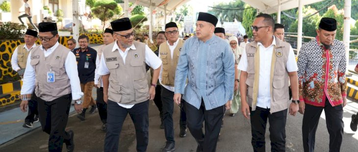 Bersama Menhaj RI, Wali Kota Munafri Sambut Jemaah Haji Kloter 17 Debarkasi Makassar 
