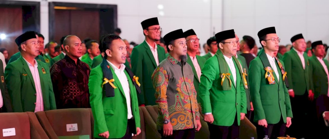 Hadiri Pelantikan DPW PPP Sulsel, Gubernur Andi Sudirman Ajak Perjuangkan Dukungan Pusat untuk Pembangunan Daerah