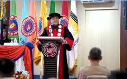 Prof Andi Alim Perkenalkan Paradigma Emansipatoris Sosiologi Kesehatan sebagai Kontribusi Teoretik Baru bagi Indonesia