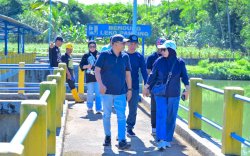 Pastikan Pelayanan Tetap Optimal, Direksi Perumda Air Minum Makassar Tinjau Langsung Kondisi Saluran Leko Pancing