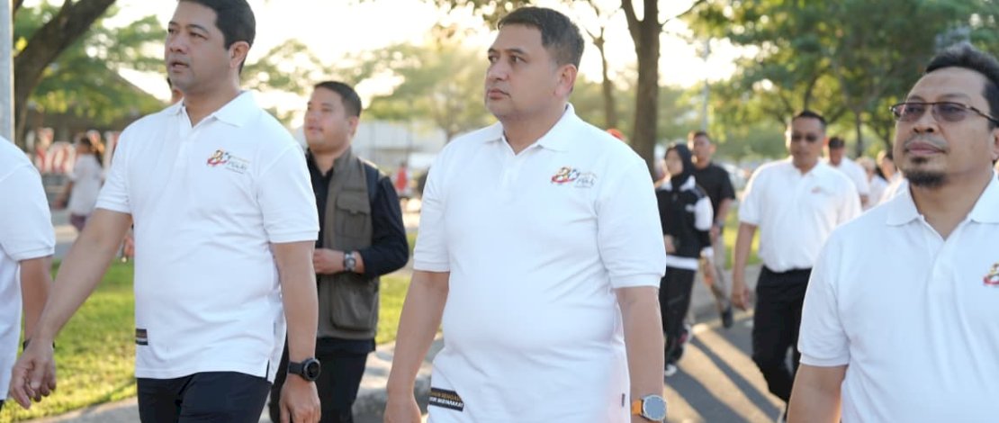Munafri Lepas Peserta Jalan Sehat dan Meriahkan Car Free Day HUT Bhayangkara ke-80 di Makassar
