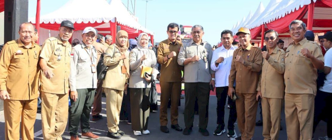 Sekda Pinrang Hadiri Penyerahan Bantuan Pertanian, Dukung Percepatan Swasembada Pangan