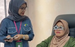 Kolaborasi TP PKK Sulsel, PERDAMI, RSUD Haji dan Lions Club Hadirkan Layanan Pemeriksaan Mata Gratis