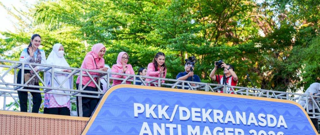 Puluhan Ribu Warga Semarakkan Jalan Sehat Anti Mager Sulsel, Selvi Ananda Disambut Antusias