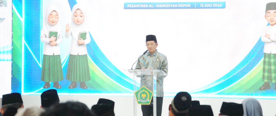 Menag Nasaruddin Umar saat peluncuran Gernas RANA sekaligus pembukaan Masa Taaruf Santri (Mata Santri) di Pondok Pesantren Al-Hamidiyah, Depok, Minggu, 12 Juli 2026.
