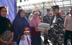 HUT KodaeralVI Tahun 2026, TNI AL Kodaeral VI Gelar Bakti Sosial dan Kesehatan di Pangkep