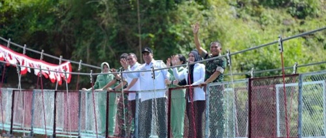 Bupati Maros Resmikan Jembatan Garuda Merah Putih, Perkuat Konektivitas dan Dorong Ekonomi Tompobulu