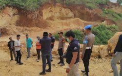 Operator Alat Berat di Bone Tewas Tertimbun Longsoran Batu dan Tanah Saat Lakukan Pengerukan