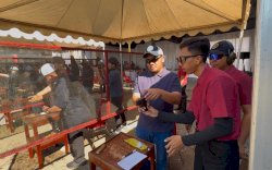 Bangun Kebersamaan Lewat Olahraga, Satbrimob Polda Sulsel dan BI Gelar Lomba Menembak Presisi