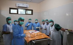 Profil Denny Mathius, Dokter Forensik di Balik Operasi DVI Polda Sulsel