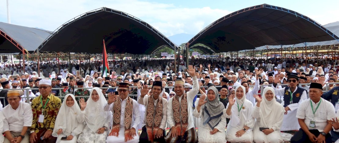 Lautan Jemaah Padati Lapangan Taman Siswa, Tablig Akbar Ustaz Abdul Somad di Masamba Sukses dan Penuh Berkah