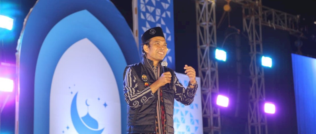 Kekaguman disampaikan Ustadz Abdul Somad (UAS) terhadap berbagai program unggulan yang dijalankan Pemerintah Kabupaten Luwu Timur saat menghadiri tabligh akbar di Lapangan Pendidikan Malili, Minggu malam, 26 Juli 2026.