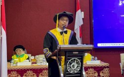 Dikukuhkan sebagai Guru Besar UNM, Prof Sultan Gagas Pembaca Berdaulat melalui Model Pembelajaran Literasi Kritis