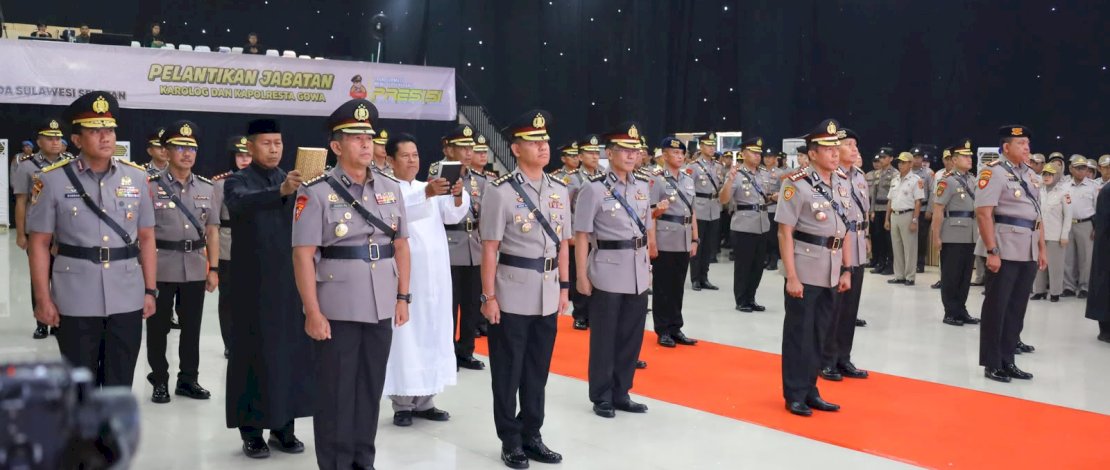 Upacara Serah Terima Jabatan (Sertijab) para Pejabat Utama dan Kapolres jajaran Polda Sulsel, serta pelantikan Karolog dan Kapolresta Gowa Polda Sulsel, berlangsung khidmat di Aula Mappaoddang Mapolda Sulsel, Kamis, 30 Juli 2026.