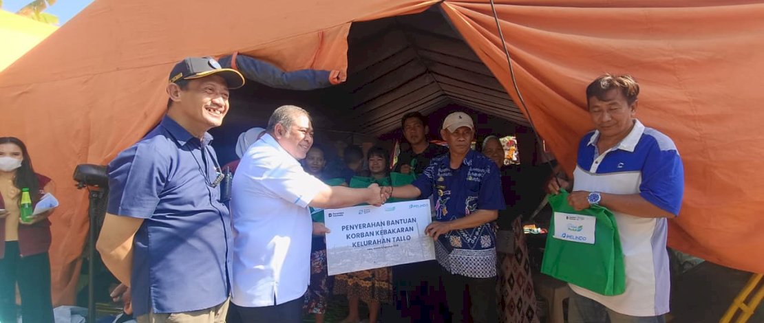 PT Pelabuhan Indonesia (Persero) Pelindo Cabang Kota Makassar menunjukkan kepeduliannya terhadap masyarakat dengan menyalurkan bantuan kepada warga terdampak kebakaran di Kelurahan Tallo, Kamis, 6 Agustus 2026.
