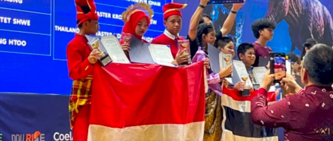 Tiga murid MTsN 1 Kota Makassar mengharumkan nama Indonesia di ajang&nbsp;13th International Youth Robotic Competition (IYRC) 2026&nbsp;di Korea Selatan.