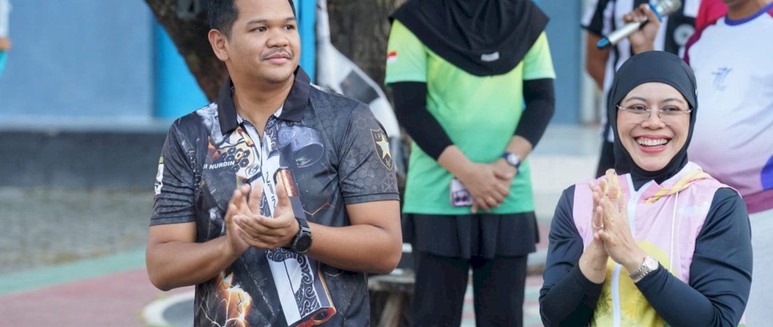Bupati Bantaeng, M. Fathul Fauzy Nurdin, melepas peserta Bantaeng Runners Community (BRC) dalam rangka memperingati Hari Jadi Komunitas Bantaeng Runners Community ke-10, di Kolam Renang Kr. Pawiloi Be'lang, Kelurahan Bonto Atu, Kecamatan Bissappu, Sabtu, 8 Agustus 2026.
