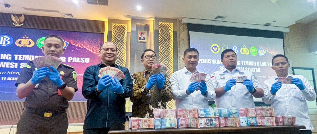 Bank Indonesia bersama Badan Koordinasi Pemberantasan Rupiah Palsu (BOTASUPAL) Sulsel memusnahkan 4.144 lembar uang Rupiah palsu yang ditemukan dari laporan masyarakat dan perbankan sepanjang Januari 2025 hingga Mei 2026.
