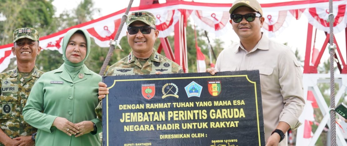 Bupati Bantaeng, Muh. Fathul Fauzy Nurdin, bersama Dandim 1410/Bantaeng Letkol Arh. Muh. Husni Hidayat Muchlis dan jajaran Forkopimda menghadiri sekaligus meresmikan Jembatan Perintis Garuda Tahap III Tahun 2026 di Kampung Libboa, Kelurahan Karatuang, Kecamatan Bantaeng, Kamis, 13 Agustus 2026.
