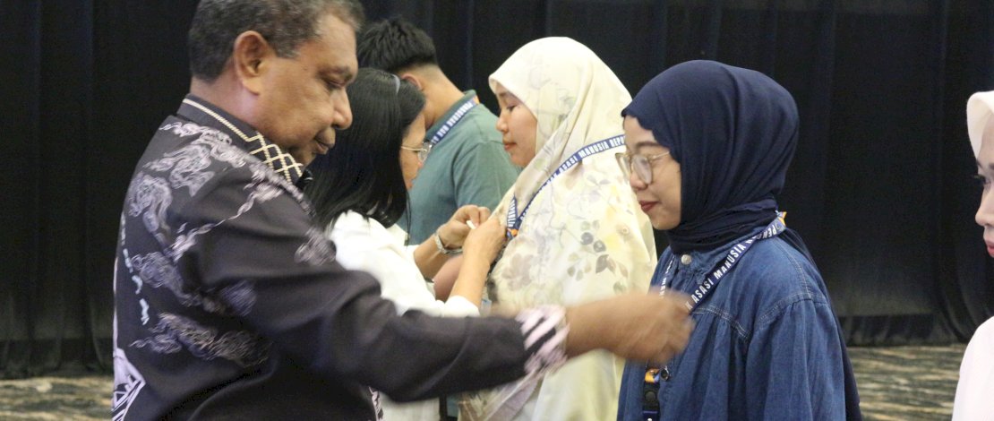 10 Penggerak HAM Sulsel dan Wilker Sultra Resmi Teken Kontrak, Kakanwil&nbsp; Tekankan Perubahan Nyata bagi Masyarakat