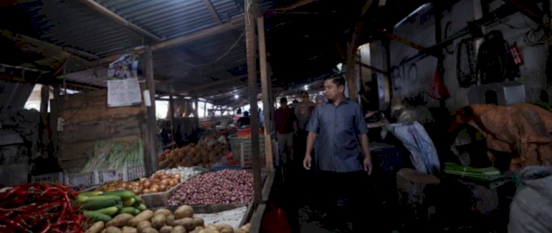 Jelang Iduladha, Wali Kota Parepare Turun ke Pasar Lakessi Pantau Harga Sembako