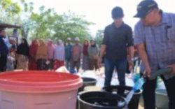 Minggu Pagi yang Tak Biasa: Bupati Takalar Pilih Berdiri di Antrean Air, Bukan di Ruang Rapat