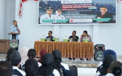 Buka TMT di Burau, Bupati Luwu Timur Dorong Peserta Ubah Keterampilan Jadi Peluang Usaha