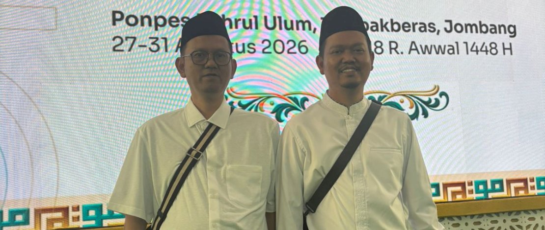 Bendahara Pengurus Wilayah Nahdlatul Ulama (PWNU) Sulawesi Selatan, Dr. H. Fadli Ananda, SpOG, M.Kes. (kanan)