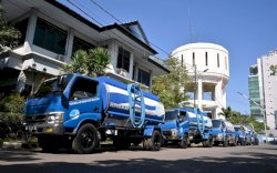 Kekeringan Tekan Suplai Air Baku, Perumda Air Minum Kota Makassar Kerahkan Mobil Tangki Gratis hingga Tengah Malam