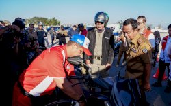 Gubernur Sulsel Tinjau Pengisian BBM Kendaraan Roda Dua di Modular SPBU Kawasan CPI, Pengendara Motor Kini Punya Akses Tambahan