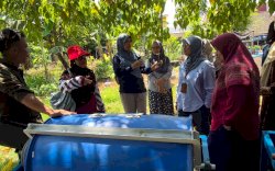 Dosen Malaysia Apresiasi KWT Asal Mula Kelola Sampah Organik untuk Urban Farming