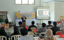Pengelola Komunitas Literasi di Gowa Dibekali Manajemen Organisasi dan Program