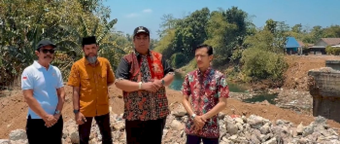 Bupati Maros, Chaidir Syam, yang meninjau progres pengerjaannya, Selasa (29/9/2026).
