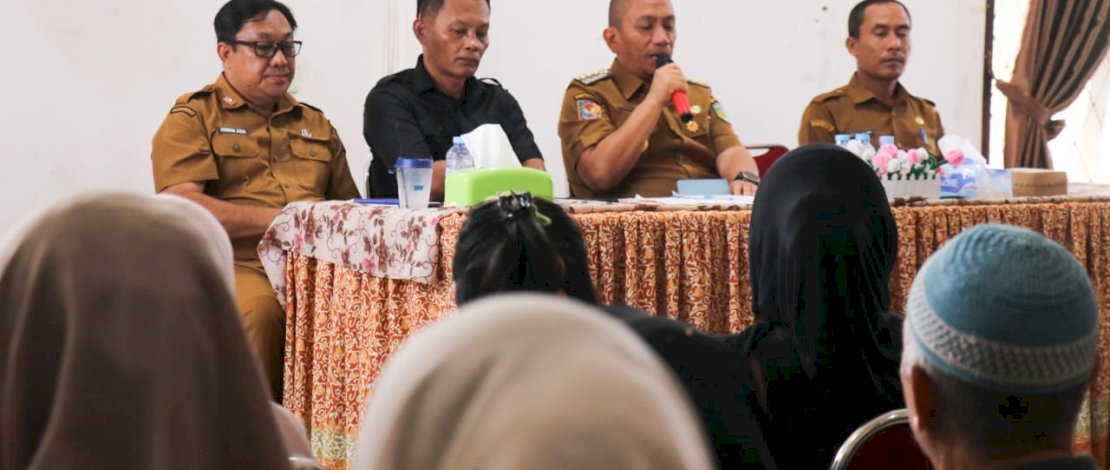 Bupati Luwu Timur, Irwan Bachri Syam, bergerak cepat merespons aksi demonstrasi masyarakat dengan memimpin dua rapat mediasi marathon bersama pihak-pihak terkait, Senin, 28 September 2026.