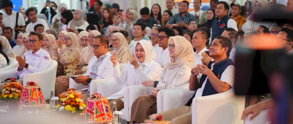 Wakil Gubernur Sulawesi Selatan, Fatmawati Rusdi, saat menghadiri dan membuka secara resmi gelaran Financial Expo (FIN Expo) Bulan Inklusi Keuangan (BIK) 2026 di Atrium Mall Trans Studio Makassar, Sabtu, 3 Oktober 2026.