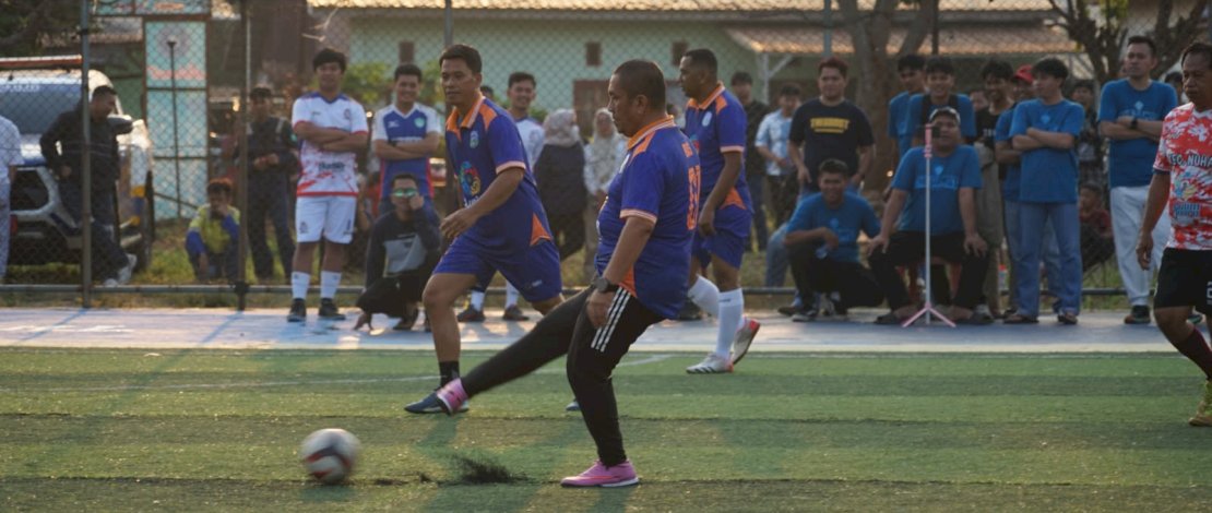 Semarak olahraga futsal kembali menggema di Lapangan Laomare, Desa Sorowako, Kecamatan Nuha kala Bupati Luwu Timur, Irwan Bachri Syam, secara resmi membuka Turnamen The Gamst Futsal Cup 4, Rabu, 7 Oktober 2026.
