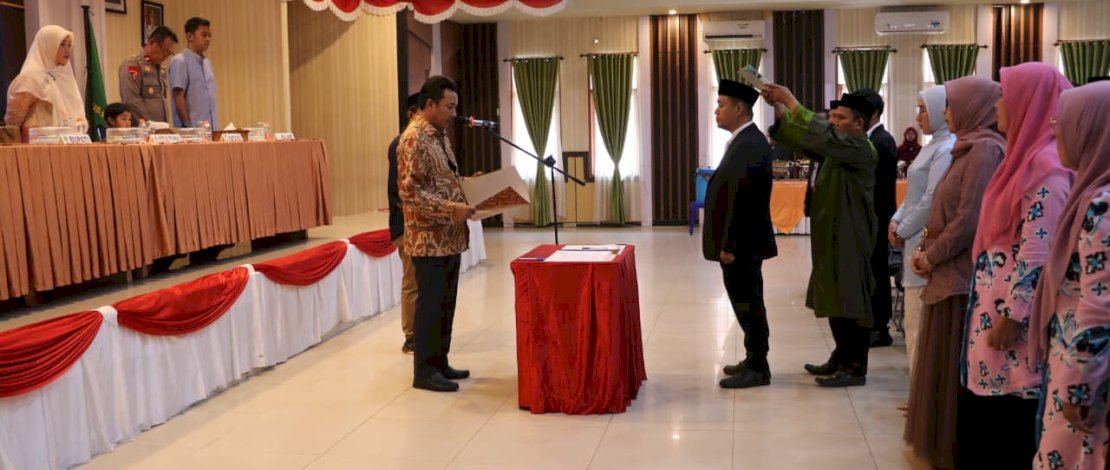 Bupati Luwu Utara, Ir. Andi Abdullah Rahim, S.T., melantik Muchammad Ichsan Lussa, S.E., M.M., sebagai Direktur Perusahaan Umum Daerah (Perumda) Air Minum Tirta Bukae Kabupaten Luwu Utara untuk masa jabatan 2026&ndash;2031. Prosesi pengambilan sumpah jabatan dan pelantikan berlangsung di Aula Lagaligo, Jumat (9/10/2026).