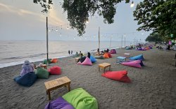Pantai Ku Parepare, Tempat Berburu Sunset dan Menikmati Kuliner di Akhir Pekan