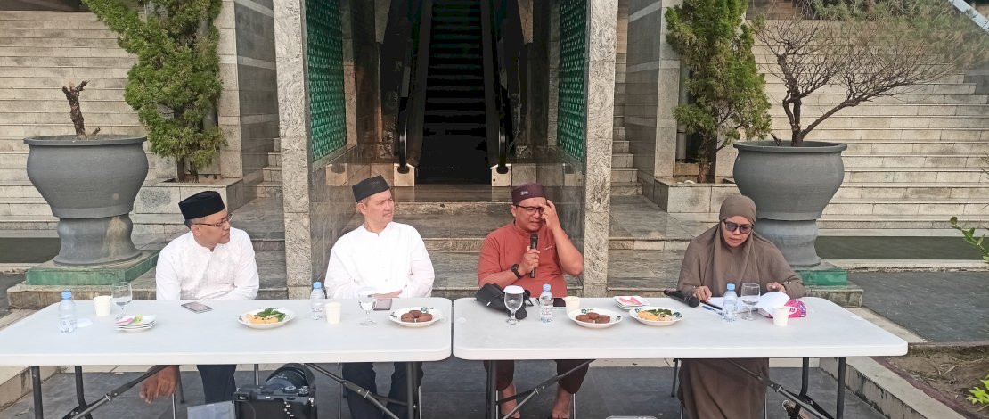 Ngobrol Santai (Ngobras) bertema &ldquo;Dari Masjid untuk Ekonomi Umat: Membangun Ekosistem Syariah&rdquo; yang digelar Yayasan Islamic Center Al-Markaz Al-Islami bersama Radio Al-Markaz.
