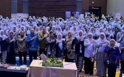 DPPKB Makassar Perkuat Sinergi dengan Bidan, Dorong Peningkatan Kualitas Kesehatan Keluarga