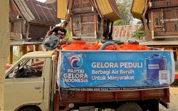 Gelora Tana Toraja Salurkan Bantuan Air Bersih untuk Warga Terdampak Kekeringan