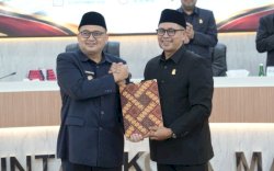 Supratman Pimpin Pengesahan APBD Perubahan Makassar Rp5,26 Triliun, Program Publik Jadi Sorotan