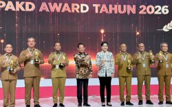 Gubernur Andi Sudirman Antarkan Sulawesi Selatan Raih Penghargaan TPAKD Award 2026