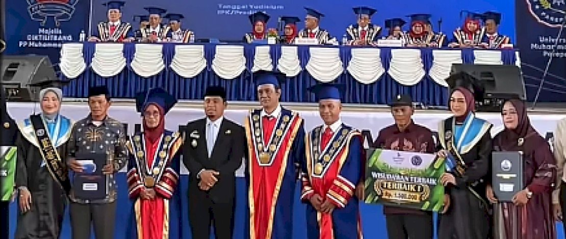 Wisuda 597 Lulusan Umpar, Tasming Hamid Tekankan Ilmu Harus Berdampak bagi Masyarakat