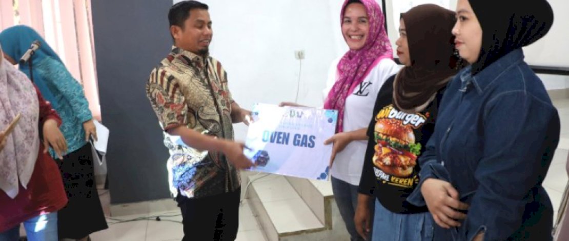 Perkuat UMKM Parepare, Tasming Hamid Salurkan Bantuan Peralatan dan Dorong Pelaku Usaha Naik Kelas