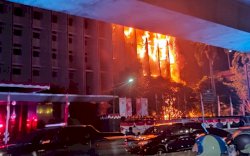 Hingga saat ini, Api di Gedung Kejaksaan Agung Tak Kunjung Padam