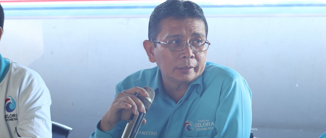 Ketua DPW Partai Gelora Sumut, Heriansyah bersama jajaran pengurus silahturahmi bersama awak media, Selasa (27/10/2020).