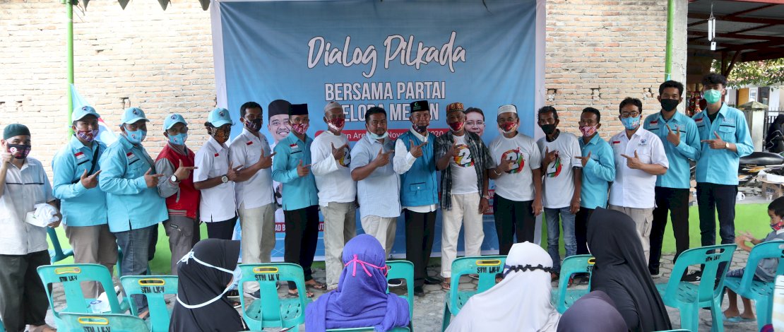 Warga Medan Area menghadiri dialog Pilkada bersama Partai Gelora Kota Medan, Sabtu (14/11/2020).