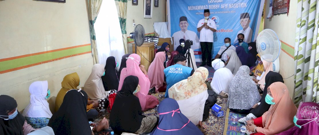 Suasana acara Perwiritan di Medan Labuhan, Jumat (20/11/2020).
